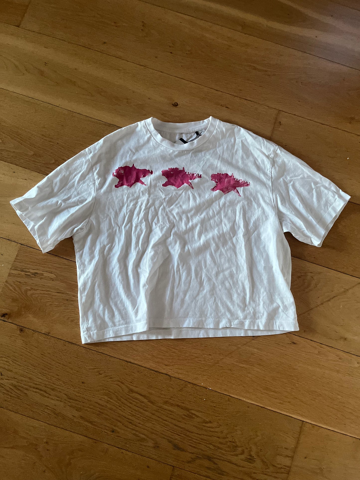 “PAINTED LOGO TEE”(cropped fit)